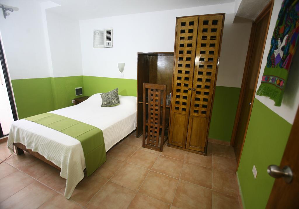 Hotel Aries Y Libra Mérida Zimmer foto