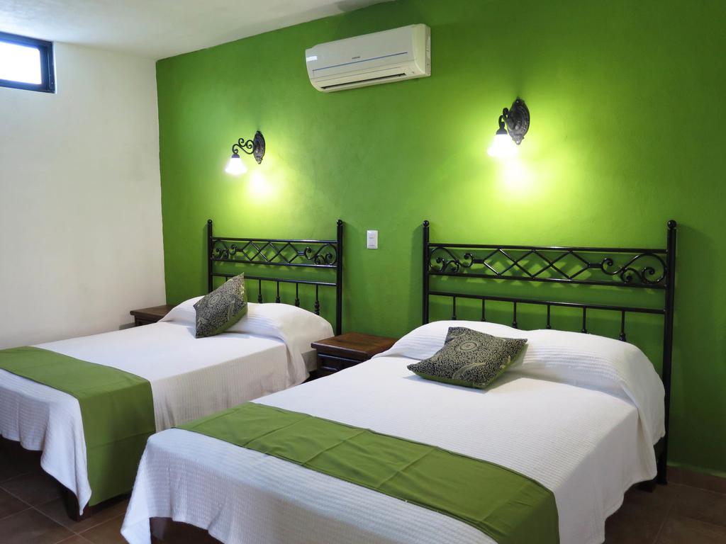 Hotel Aries Y Libra Mérida Exterior foto