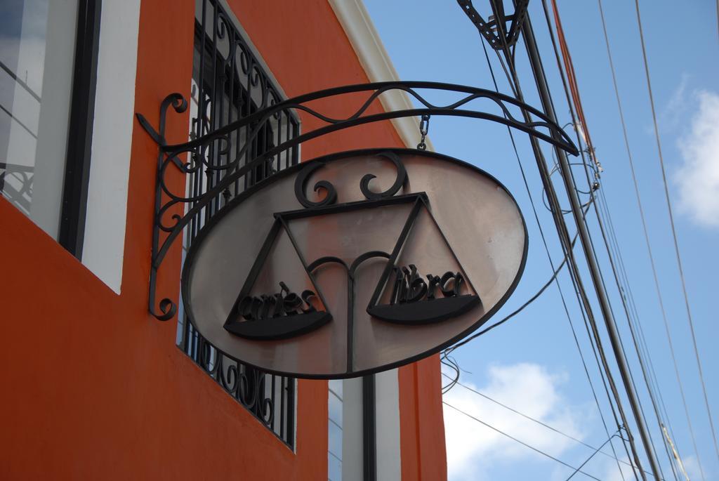 Hotel Aries Y Libra Mérida Exterior foto