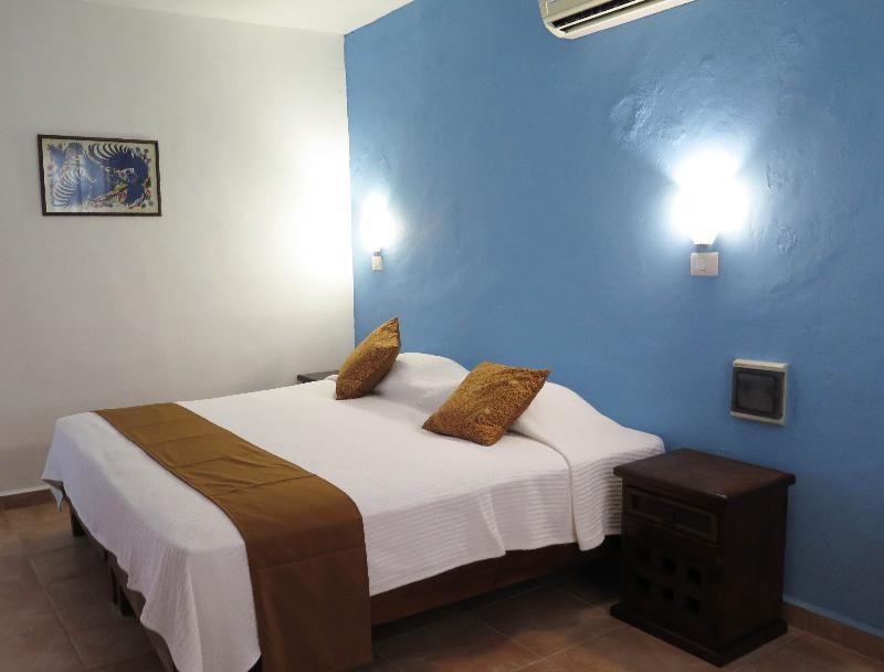 Hotel Aries Y Libra Mérida Exterior foto